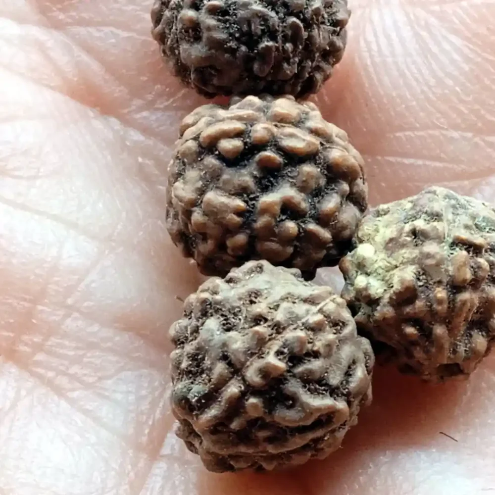 Abalorios cuentas y bisuteria simple macrame